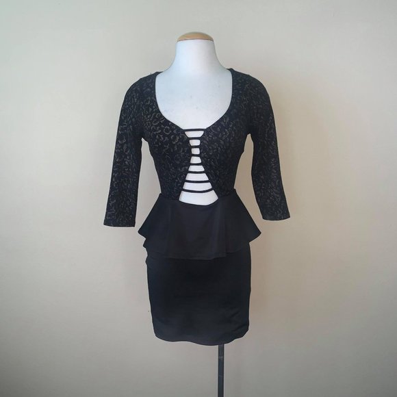 Windsor Peplum Dress - Picture 2 of 8